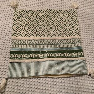Moroccan Style Boho Tufted Decorative
Throw Pillow Cover with tassels